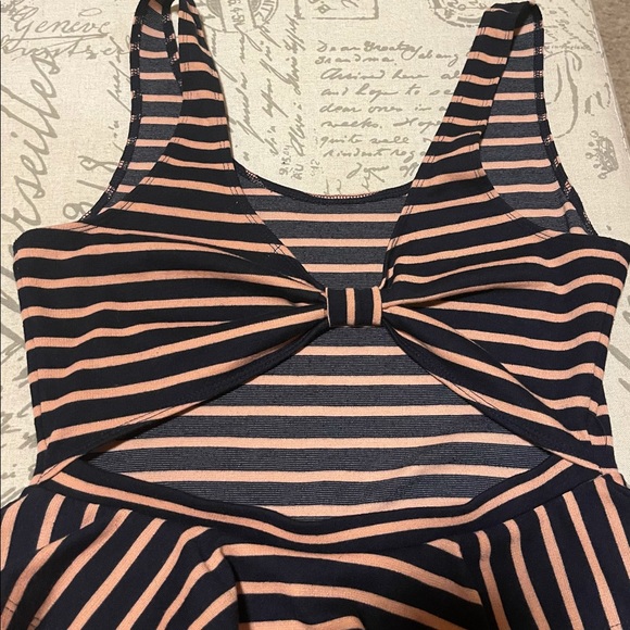 Mini dress - Picture 4 of 7